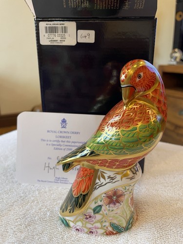 Royal crown derby lorikeet - royal,