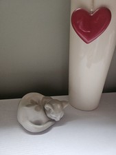 Vintage Old Beautiful Sleeping Cat Kitten Porcelain Figurine Ornament 4" Long