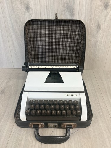 Vintage 1970s lilliput junior - lilliput,