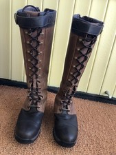 Ariat Berwick Insulated Waterproof Boots size 5, just worn a couple of times