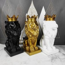 Model Crown Lions Sculpture