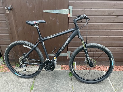 Trek 4300 mountain bike