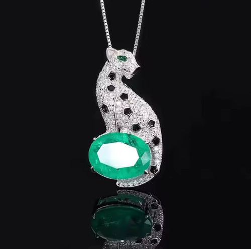 Beautiful elegant emerald - beautiful,