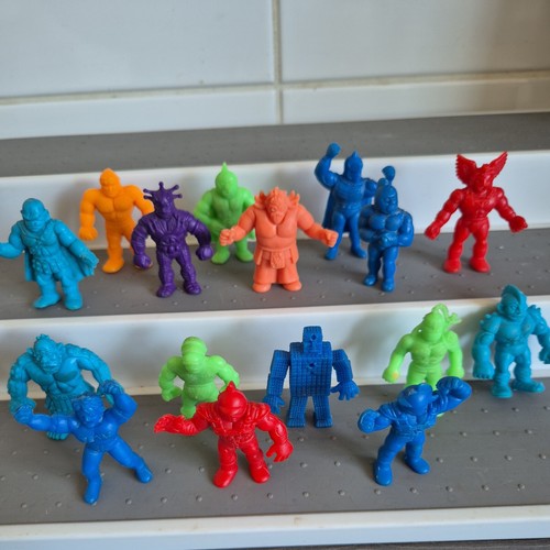 E muscle men - m.u.s.c.l.e.,
