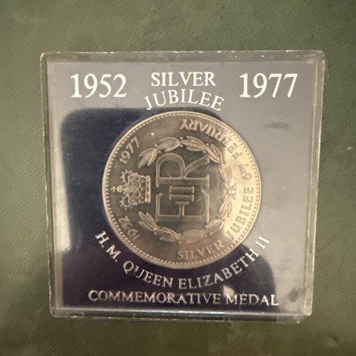 Queen elizabeth silver - ii,