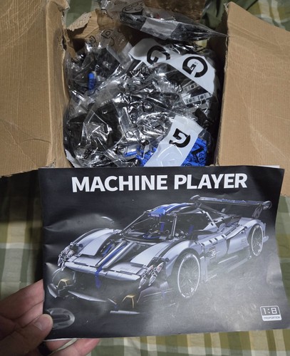 Brick block build pagani - 1:8,