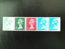 G B  LINE OF 5  MNH STAMPS