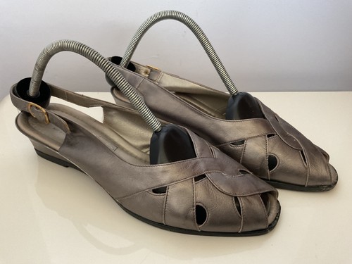 Ladies sling back sandals
