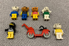 6 x Various VINTAGE LEGO