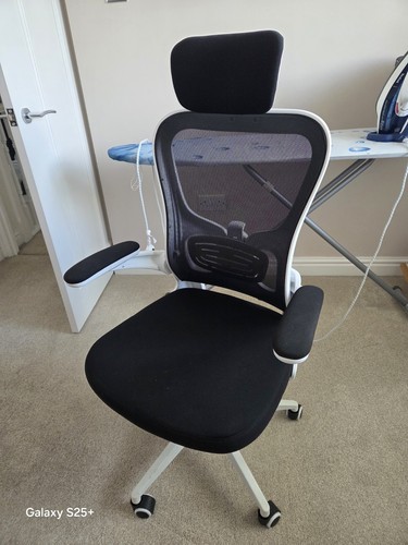 Office gaming chair - office/gaming, desk