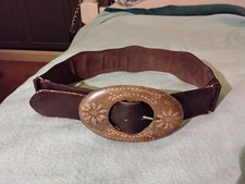 70s 80s BELT WIDE TOOLED BROWN BOHO HUGE WOODEN BUCKLE ETHNIC BRASS Belt Hip