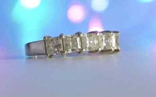 Stunning Womens 925 Silver QVC Ring w/ Beautiful Clear Crystals