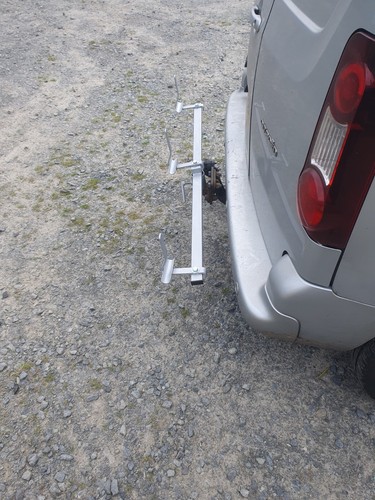 Wheelie bin tow - bin, bins