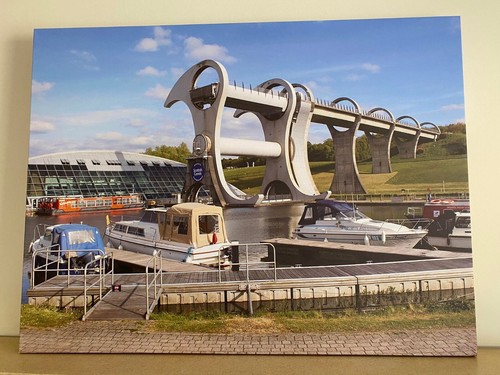 Falkirk wheel rotating boat - falkirk,