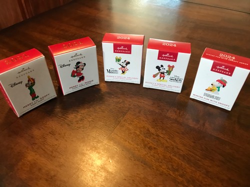 Lots hallmark disney s - lots, of