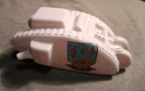 Crested china ww1 mark - crested,