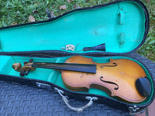 Lark 1/2 Size Violin & Carry