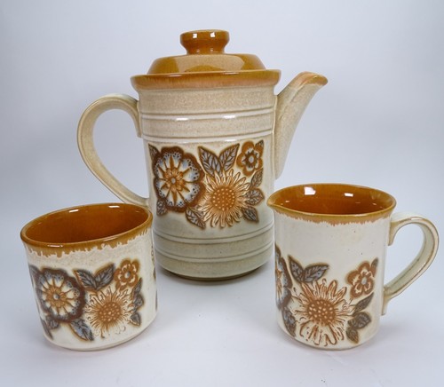 Retro vintage ashdale pottery - retro,