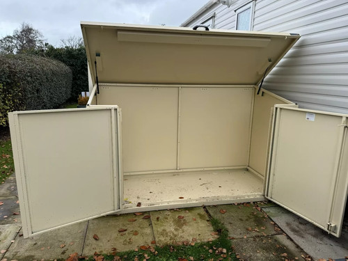 Asgard storage shed - 8, 4ft