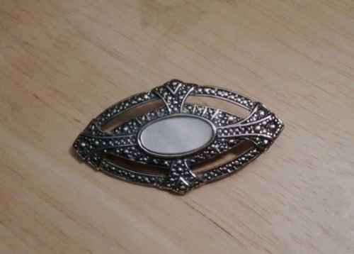 Vintage silver tone oval - vintage,