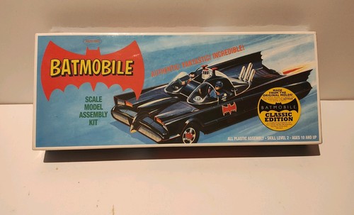 Polar lights batmobile - lights, '66