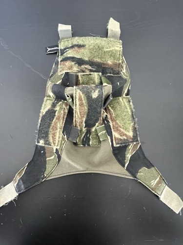Helmet cover perroz designs - cover,