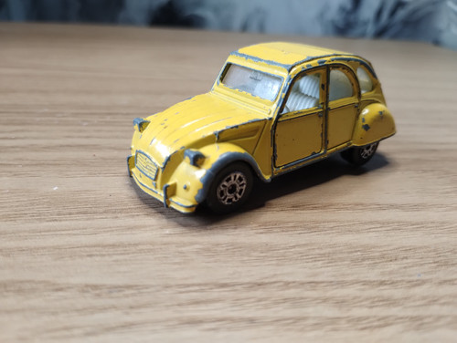 Corgi citroen 2cv6 - citroen, yellow