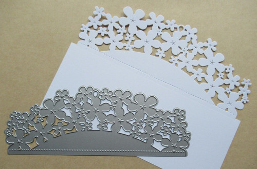 Large blossom flower shaped - large,