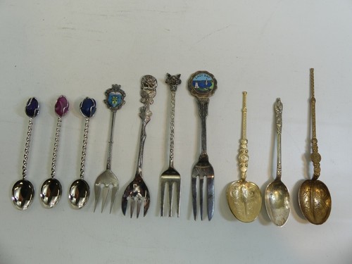 Collection of - (ref288cd),