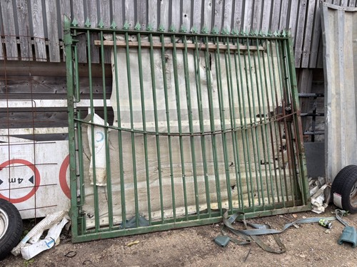 Metal gates pair suitable - gates.,