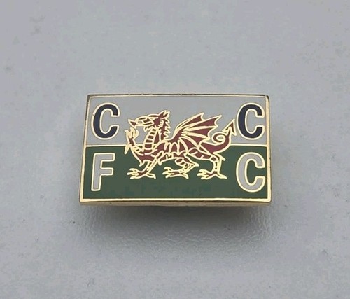 Cardiff city wales pin - pin, badge