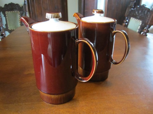 Poole pottery chestnut - 2, brown