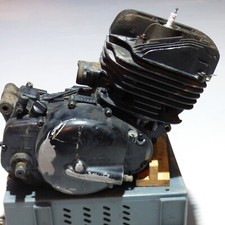 GENUINE SUZUKI TS250 B & C 1977 -78 COMPLETE ENGINE FOR SPARES OR REPAIR