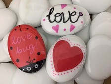 Valentines Pebble Gift Hand