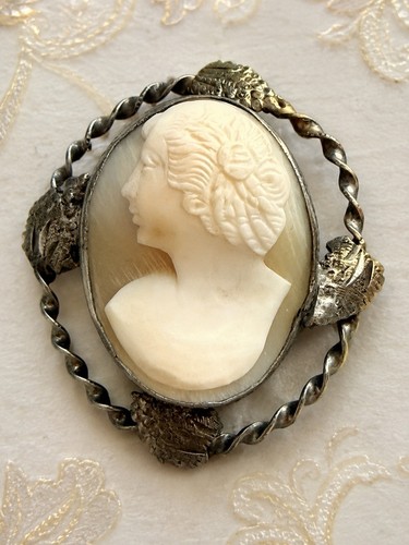 Vtg high relief left - vtg,