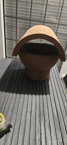 Bonnet hooded chimney pot - bonnet,