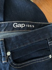 Women’s GAP Always Skinny 1969 dark navy Jeans Size 28 tall