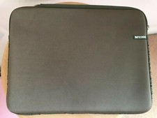 Incase Sleeve Macbook 15