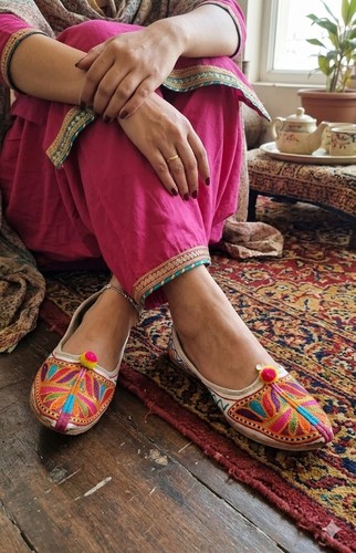 Women shoes leather jutties - shoes,