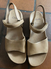 Clarks Ladies Liberties Wheat Light Tan Leather Sandals 7.5 D NEW