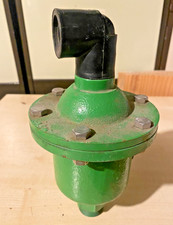 Automatic air release valve