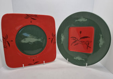 2 Arabia Finland Art Plates Flora & Fauna Series 2002 Annual Stands Very Rare