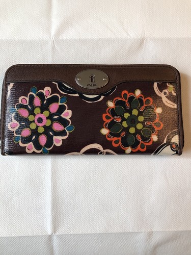 Fossil doodles zip clutch - fossil,