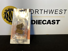 AT COLLECTIONS 1:32 SCALE