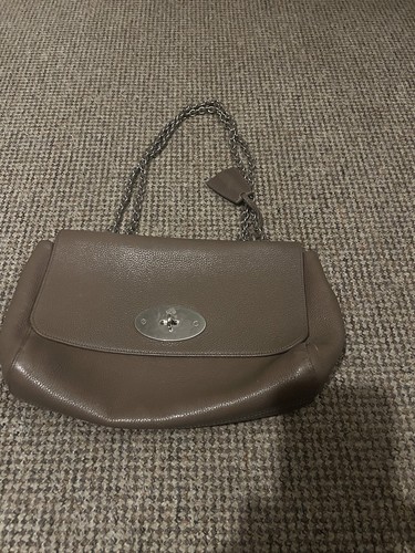 Mulberry lily medium - mulberry,