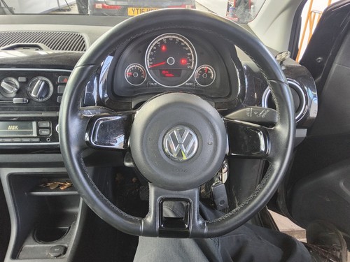 Steering wheel volkswagen - wheel,