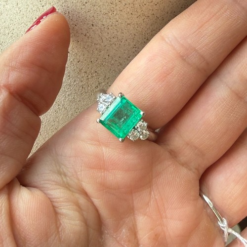 08ct colombian emerald - colombian, &