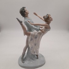 Nao Lladro Couple Dancing on a Cloud Figurine 1983 (#H1/10)