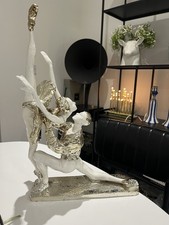 Ballet Dancer couple iron