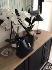 Black Faux Leather Handbag Fashionable Shoulder Bag with Adjustable Strap New